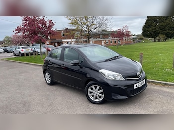 Used Toyota Yaris 2013 for sale - 78245623: Photo