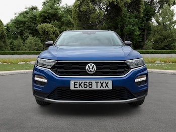 Used Volkswagen T-Roc 2018 for sale - 78362270: Photo
