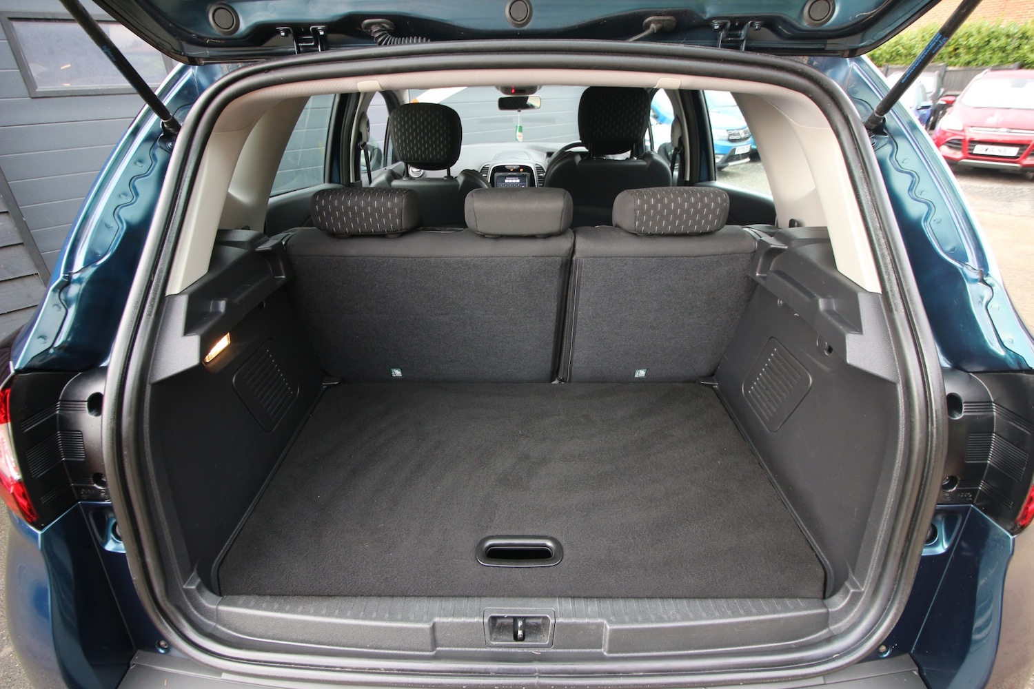 Used Renault Captur 2018 for sale - 77691097: Photo 15