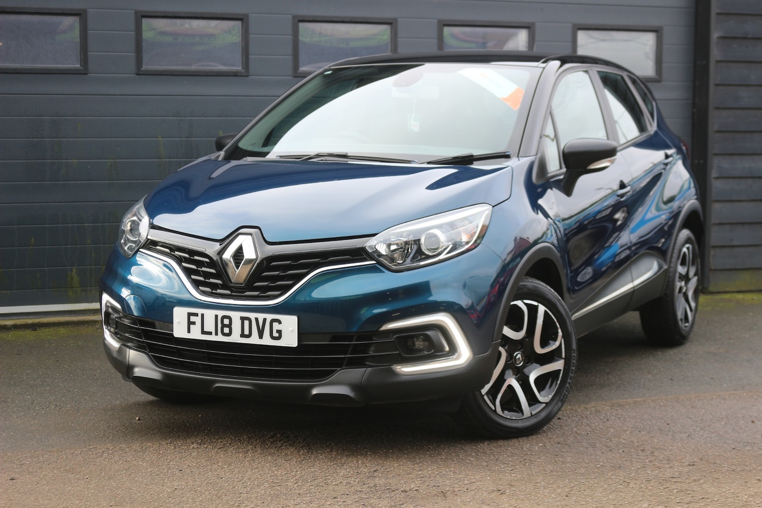 Used Renault Captur 2018 for sale - 77691097: Photo 3
