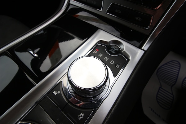 Used Jaguar XF 2013 for sale - 70601936: Photo 6