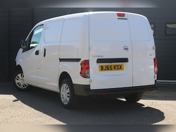 Used Nissan NV200 2015 for sale - 79616472: Photo