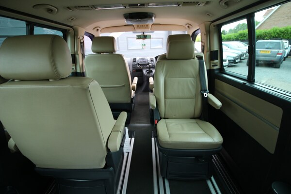 Used Volkswagen Caravelle 2010 for sale - 74878043: Photo 20