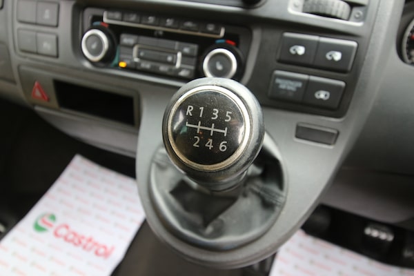 Used Volkswagen Caravelle 2010 for sale - 74878043: Photo 6
