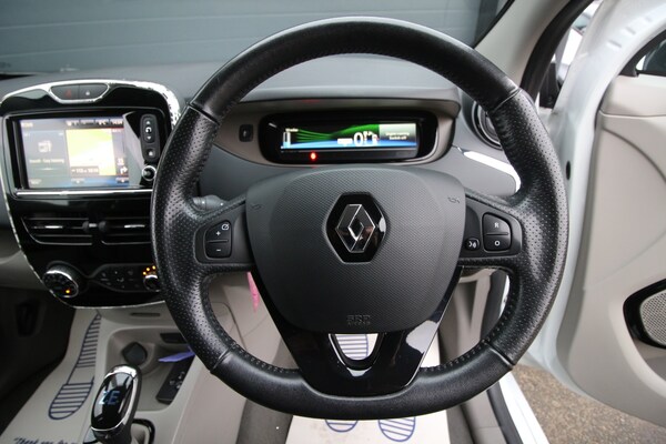 Used Renault Zoe 2016 for sale - 73207646: Photo 11