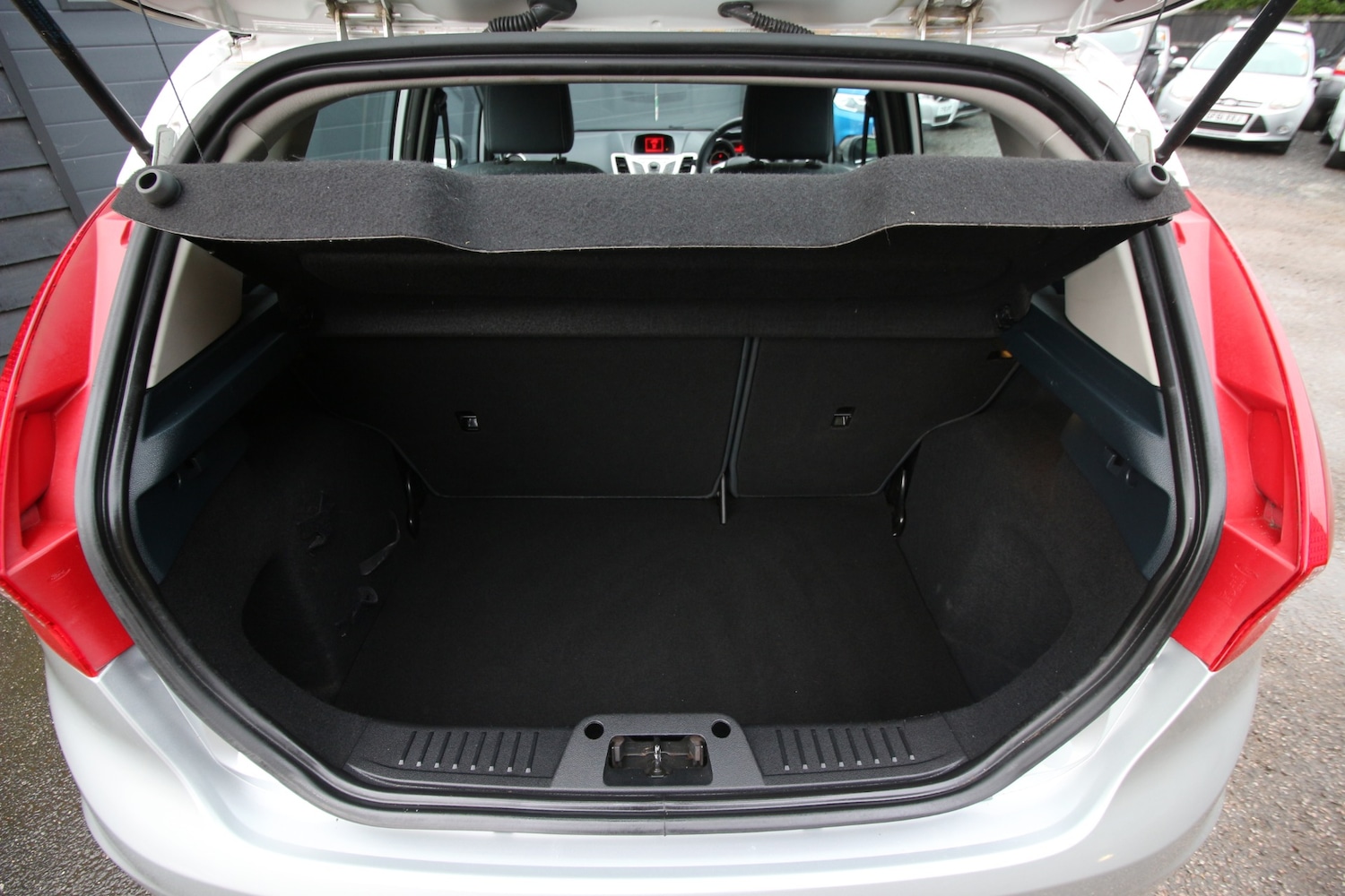 Used Ford Fiesta 2012 for sale - 76684588: Photo 16