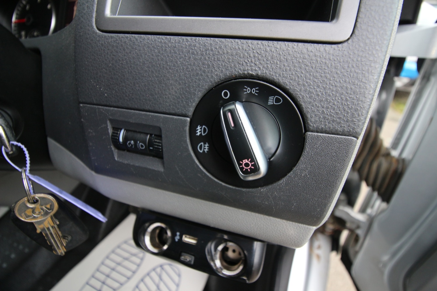 Used Volkswagen Transporter 2013 for sale - 76557130: Photo 10