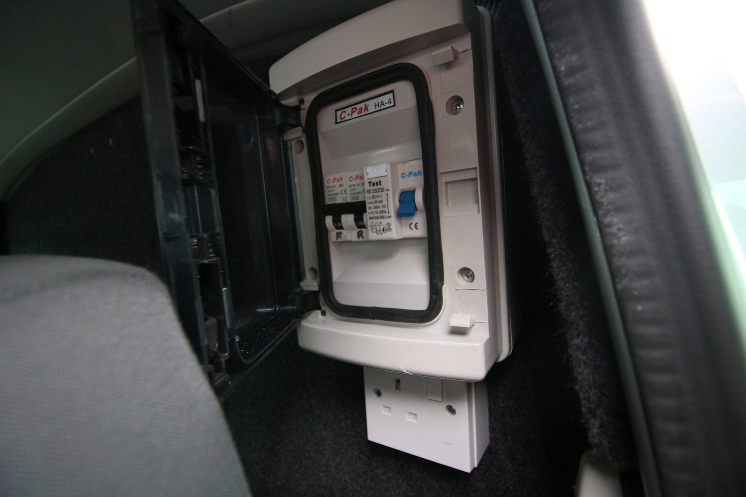 Used Volkswagen Transporter 2013 for sale - 76557130: Photo 14