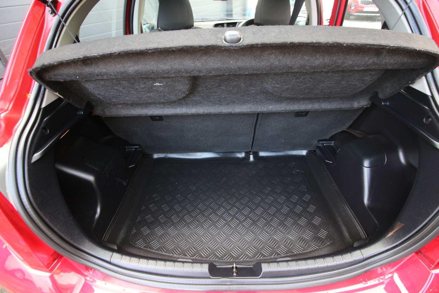 Used Toyota Yaris 2012 for sale - 76363093: Photo 15