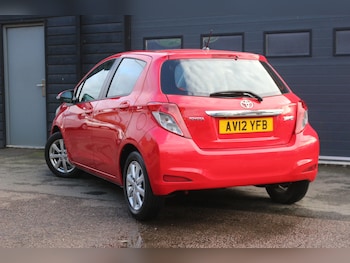 Used Toyota Yaris 2012 for sale - 76363093: Photo