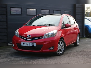 Used Toyota Yaris 2012 for sale - 76363093: Photo