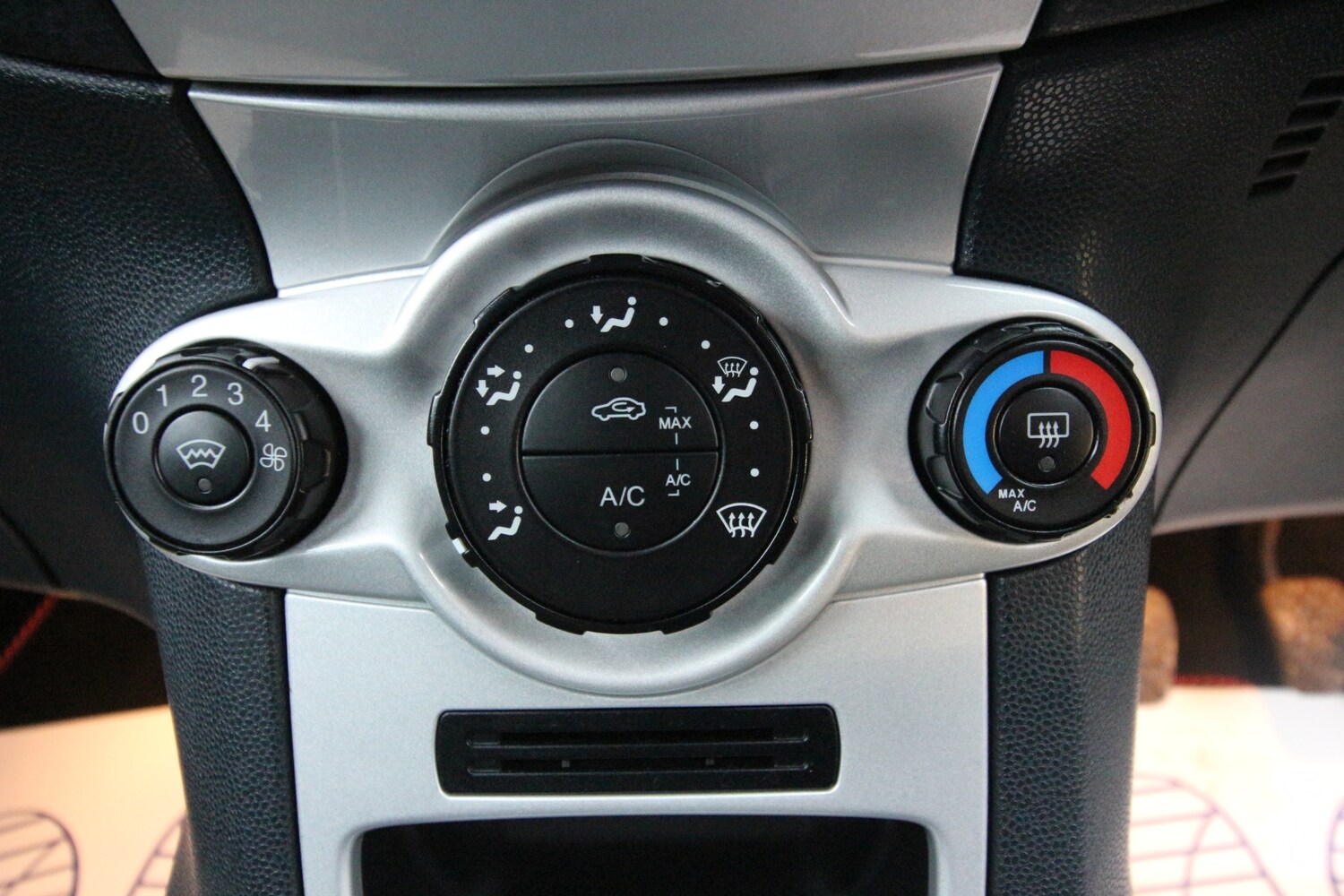 Used Ford Fiesta 2011 for sale - 77445612: Photo 7