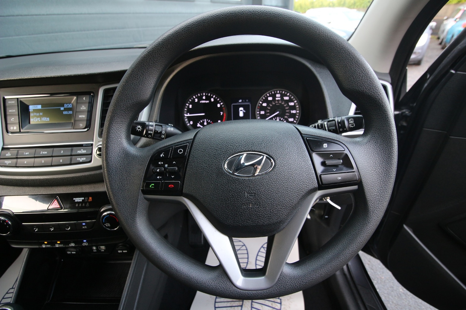 Used Hyundai TUCSON 2017 for sale - 77351261: Photo 9