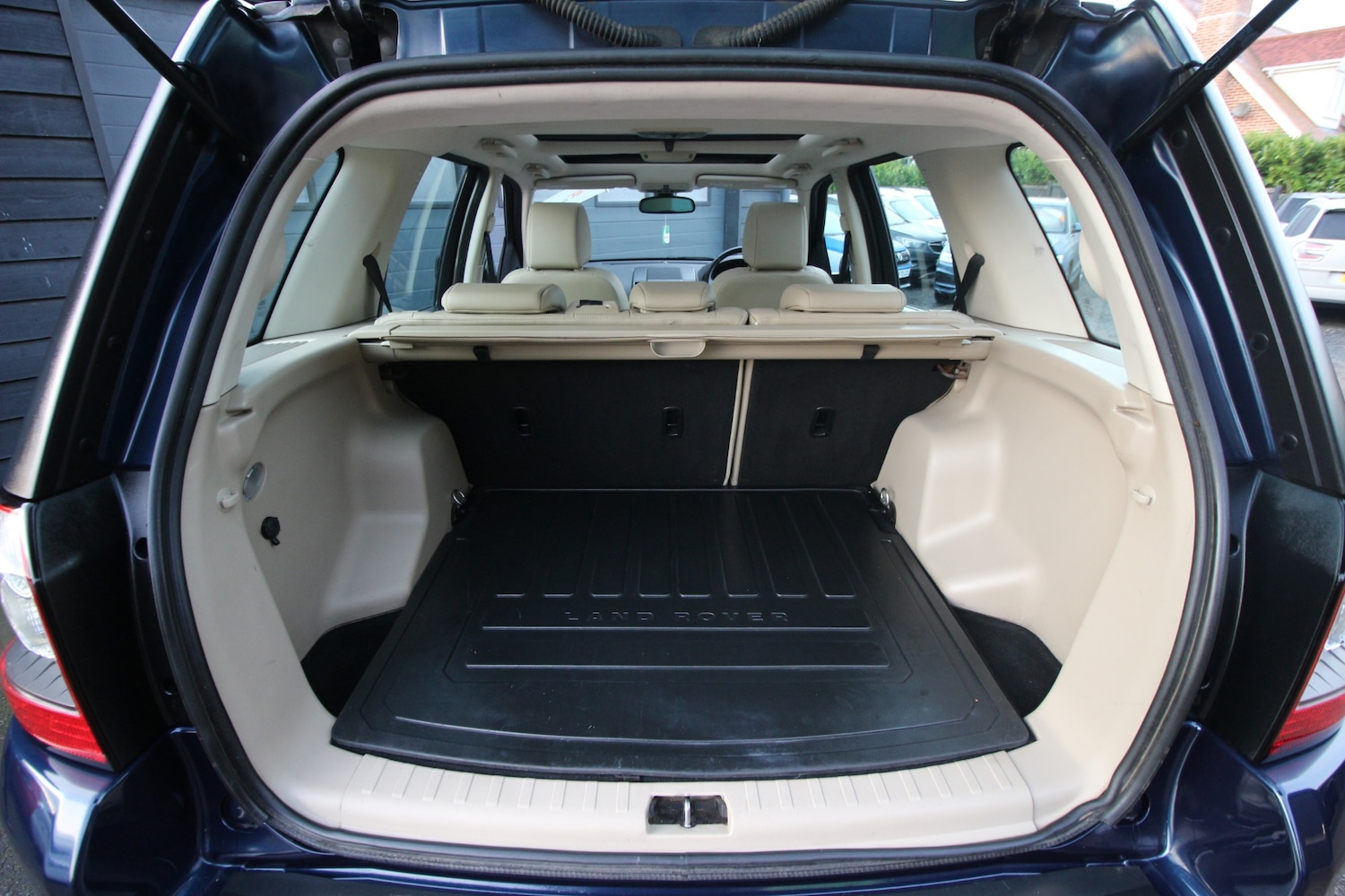 Used Land Rover Freelander 2010 for sale - 76968447: Photo 17