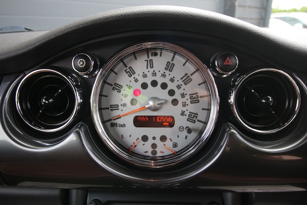 Used MINI Convertible 2008 for sale - 75440320: Photo 10