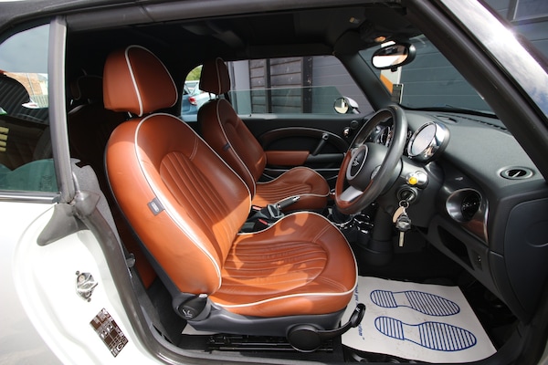 Used MINI Convertible 2008 for sale - 75440320: Photo 12