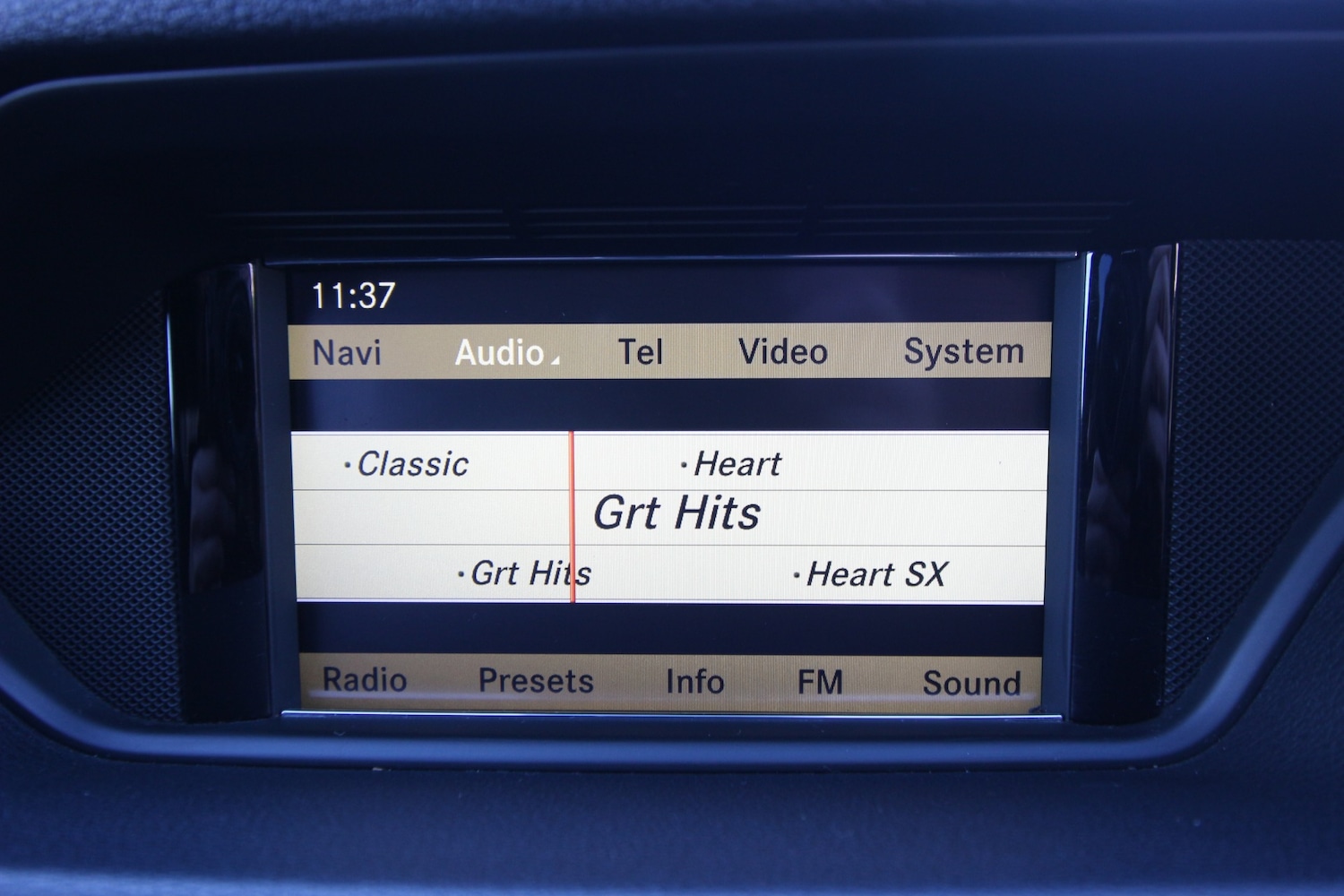 Used Mercedes-Benz E Class 2010 for sale - 77220317: Photo 8