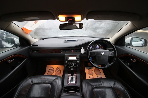 Used Volvo V70 2009 for sale - 73197098: Photo 5