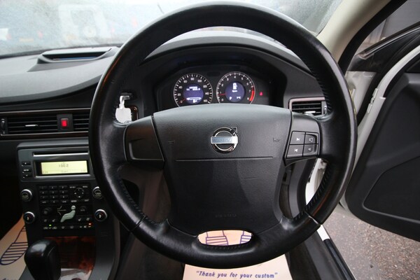 Used Volvo V70 2009 for sale - 73197098: Photo 8