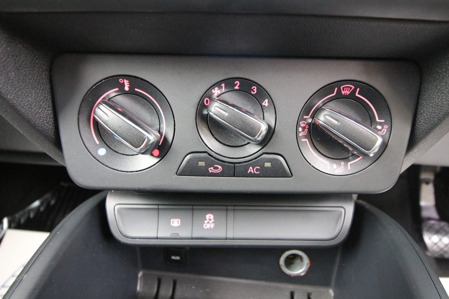 Used Audi A1 2013 for sale - 77034335: Photo 6