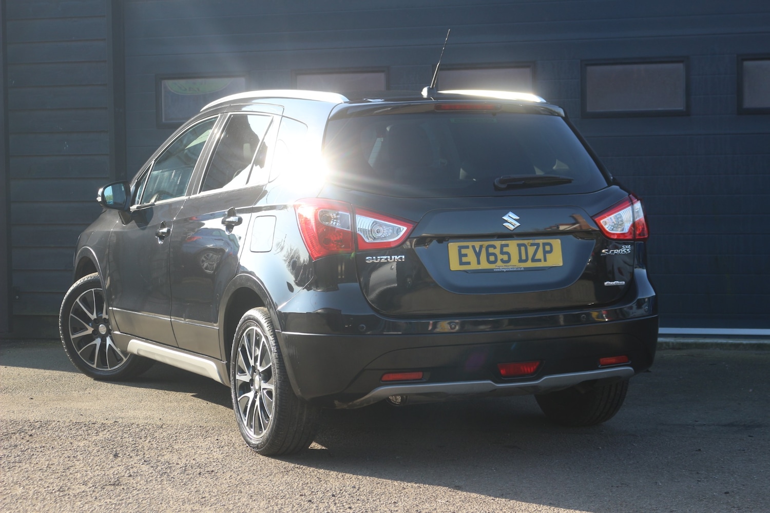 Used Suzuki SX4 S-Cross 2015 for sale - 77965319: Photo 2