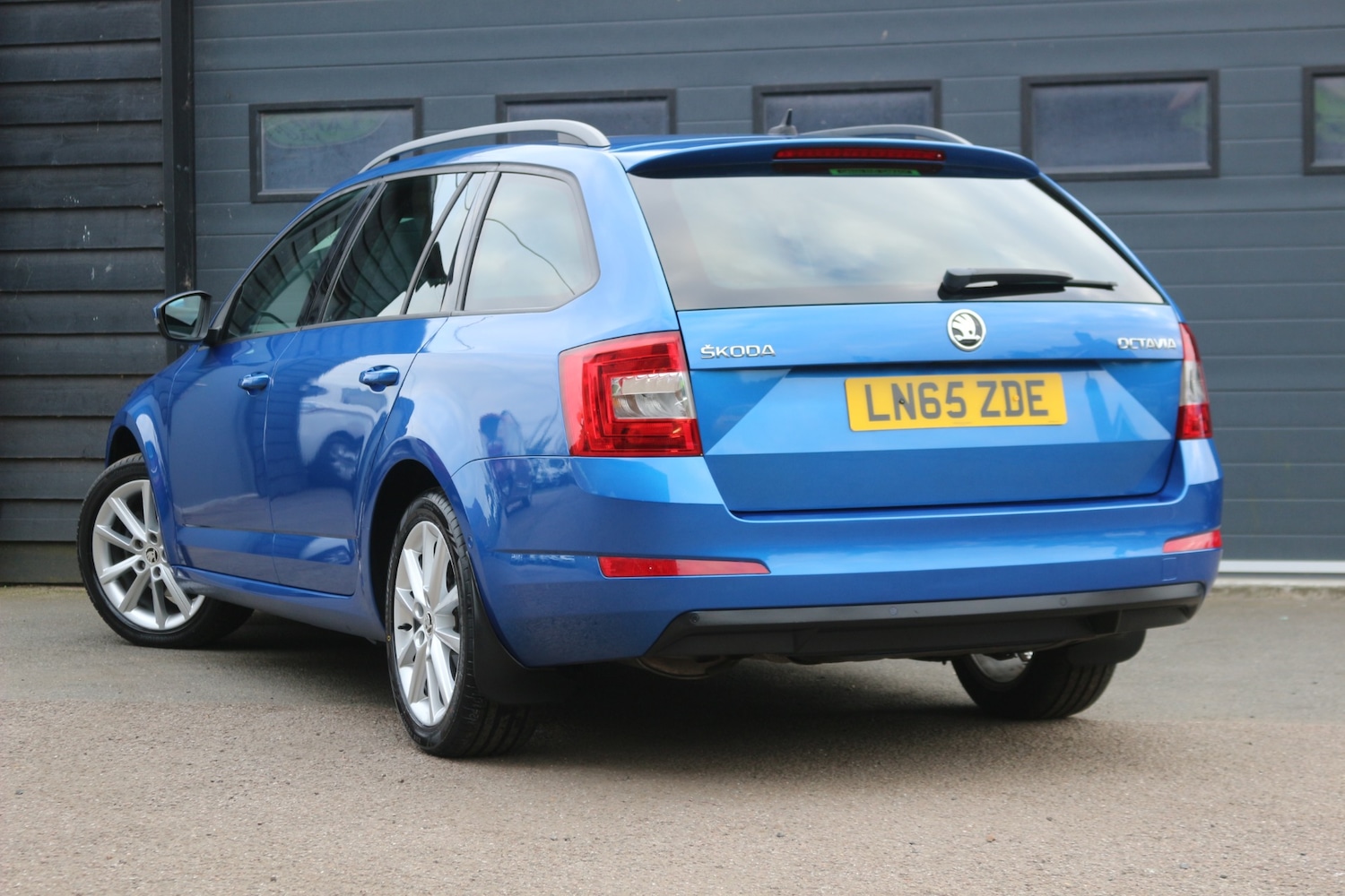 Used Skoda Octavia 2015 for sale - 76263667: Photo 2