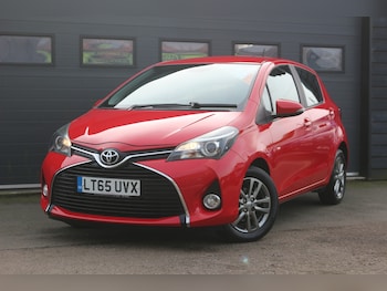 Used Toyota Yaris 2015 for sale - 77691053: Photo