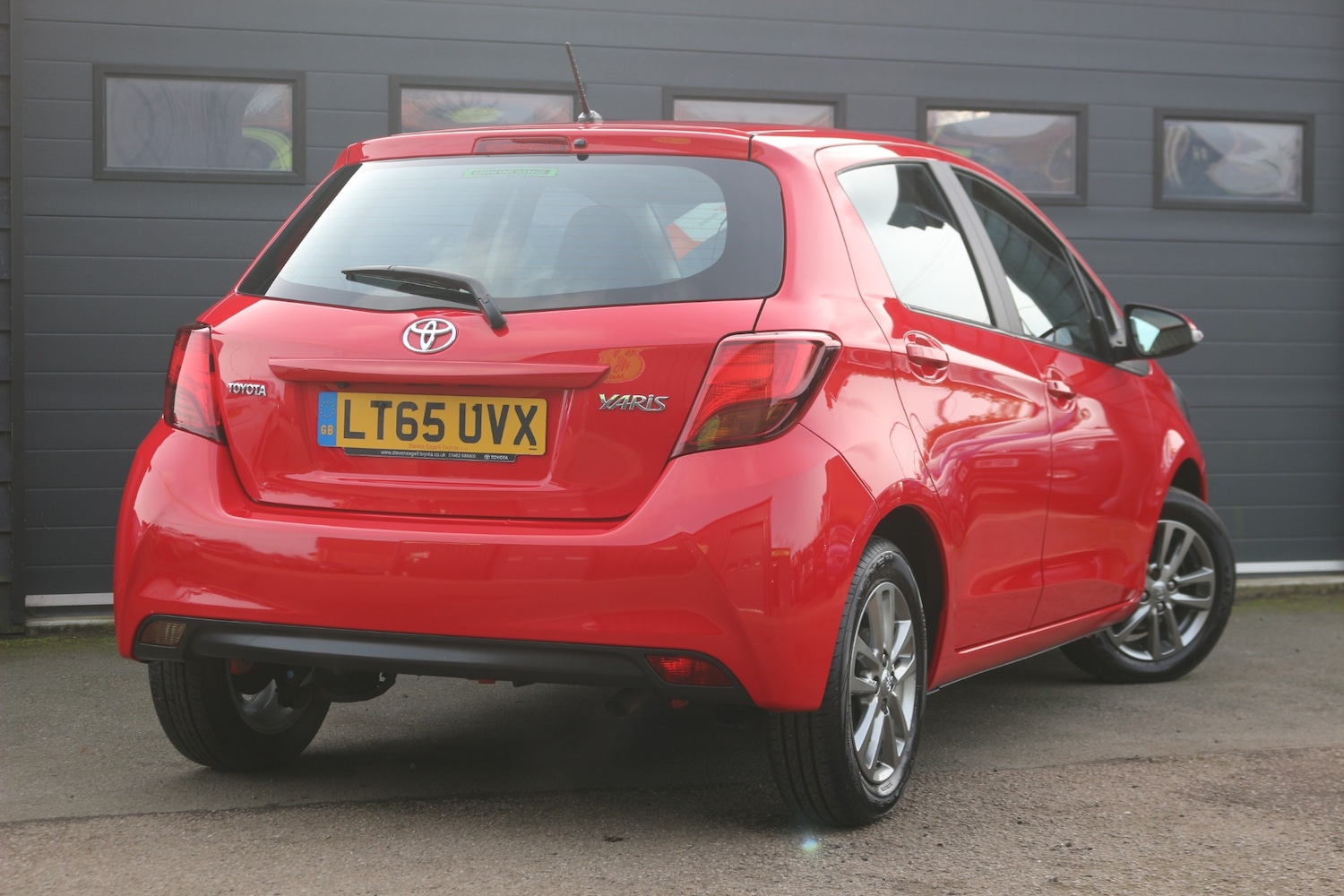 Used Toyota Yaris 2015 for sale - 77691053: Photo 4