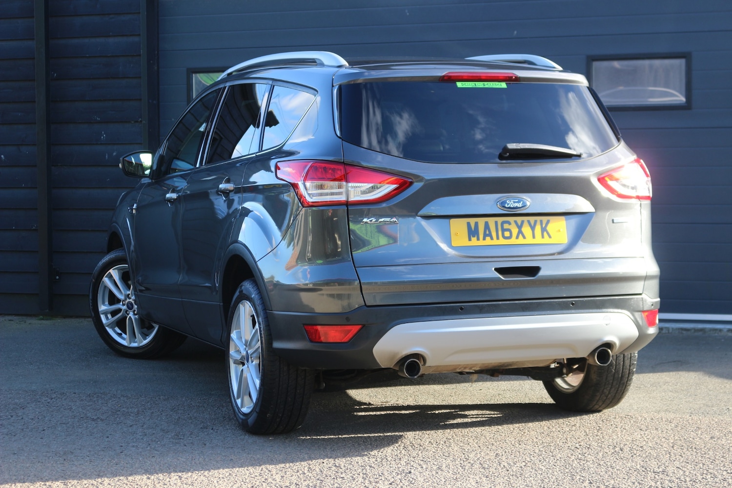Used Ford Kuga 2016 for sale - 76157449: Photo 2
