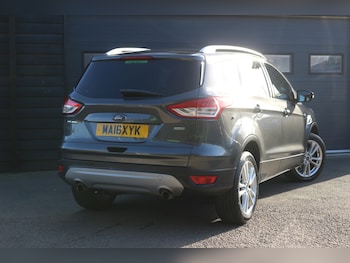 Used Ford Kuga 2016 for sale - 76157449: Photo 4