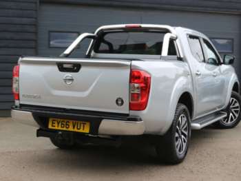 Used Nissan Navara 2016 for sale - 74576558: Photo