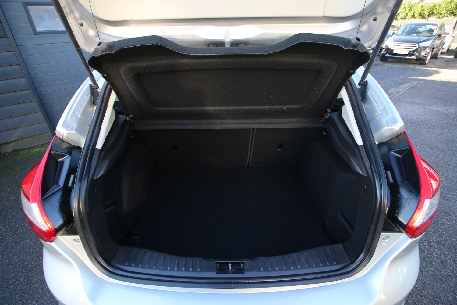 Used Ford Focus 2011 for sale - 76652740: Photo 15