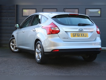 Used Ford Focus 2011 for sale - 76652740: Photo