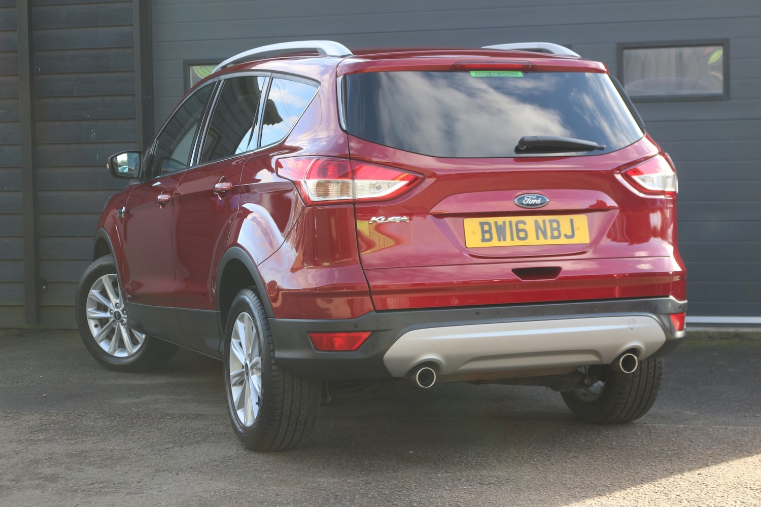 Used Ford Kuga 2016 for sale - 77691112: Photo 2
