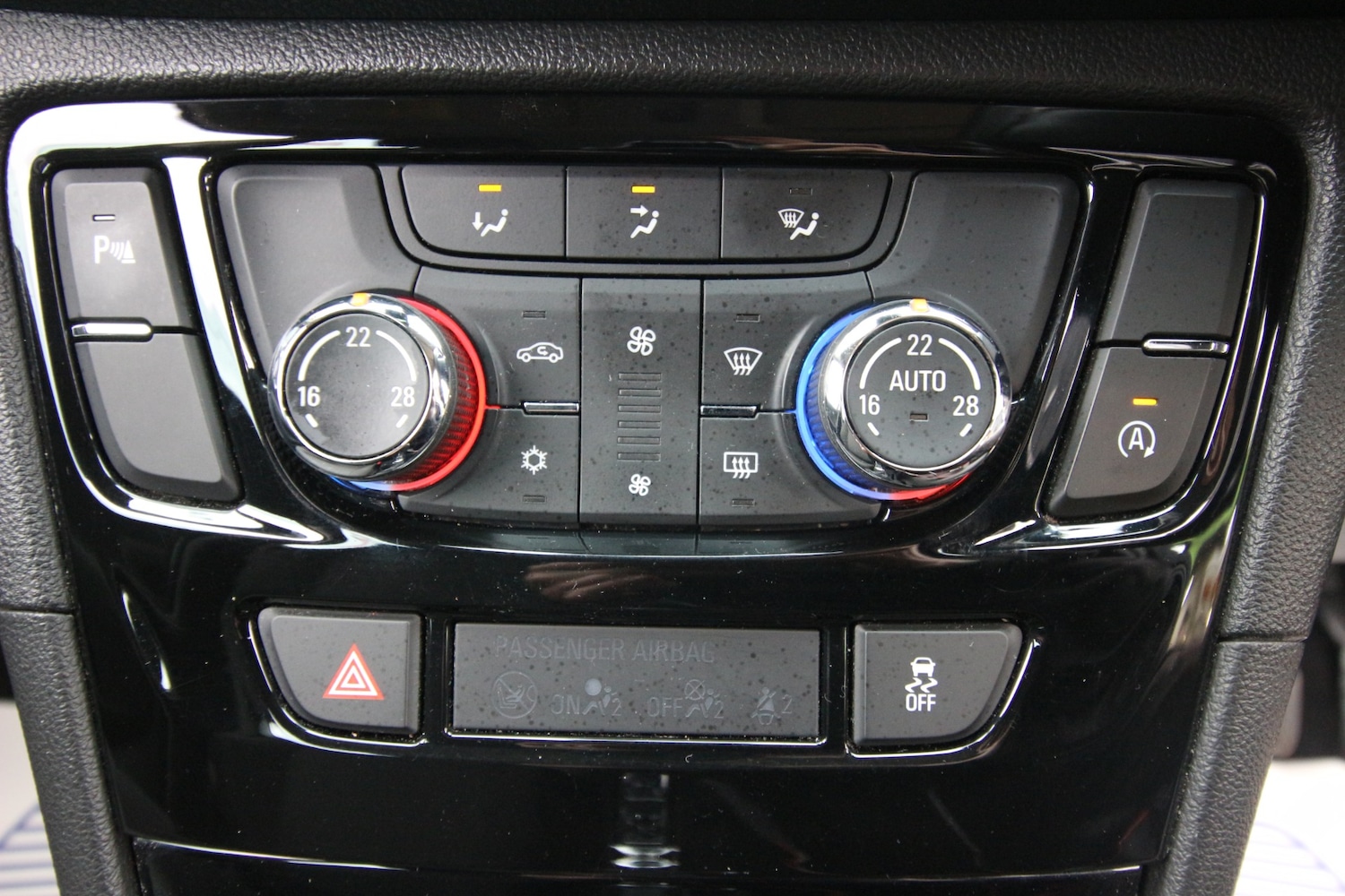 Used Vauxhall Mokka X 2018 for sale - 76320438: Photo 7