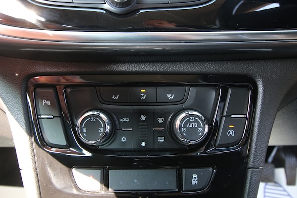 Used Vauxhall Mokka X 2017 for sale - 75016017: Photo 7