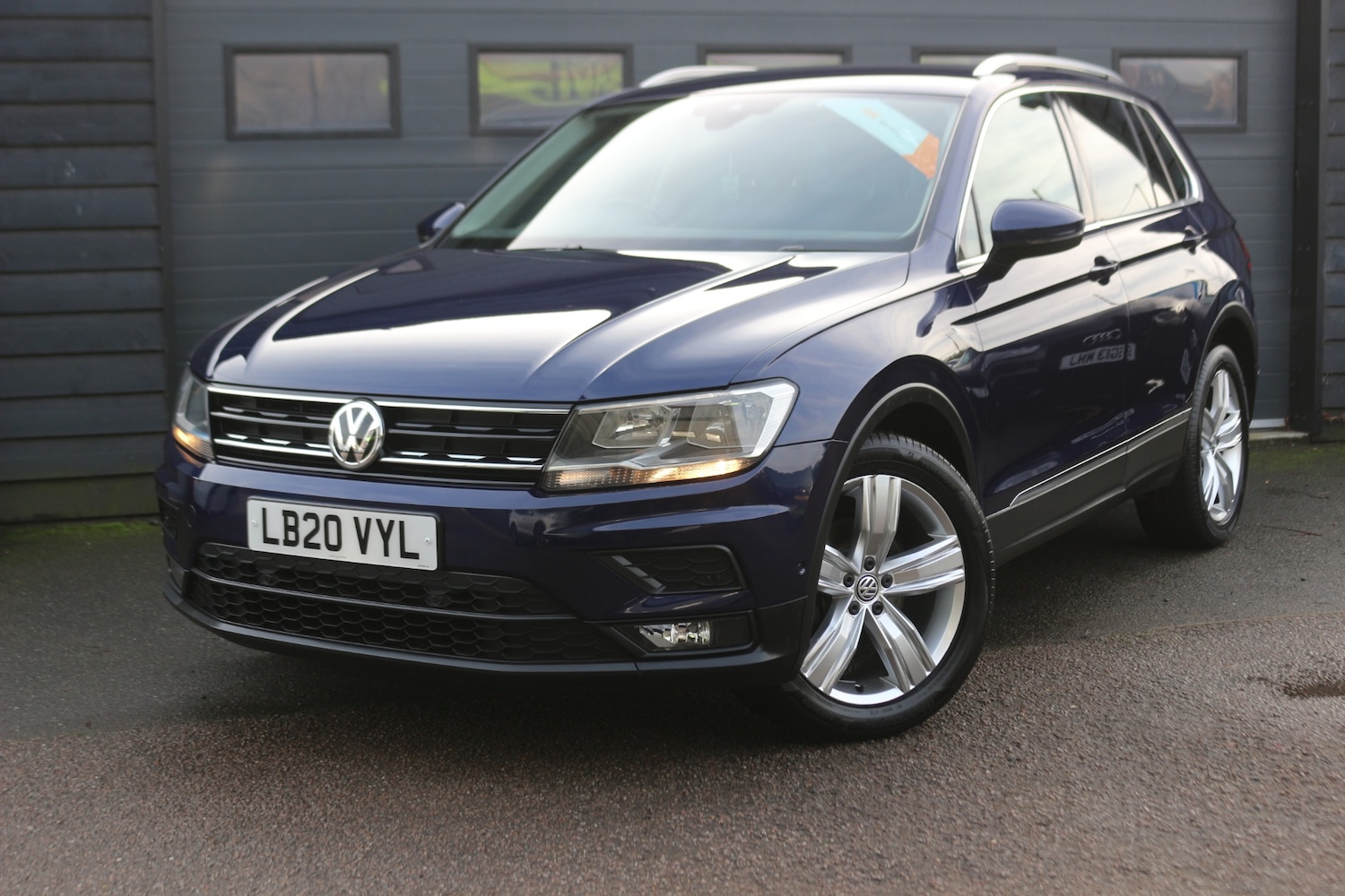 Used Volkswagen Tiguan 2020 for sale - 77034429: Photo 3