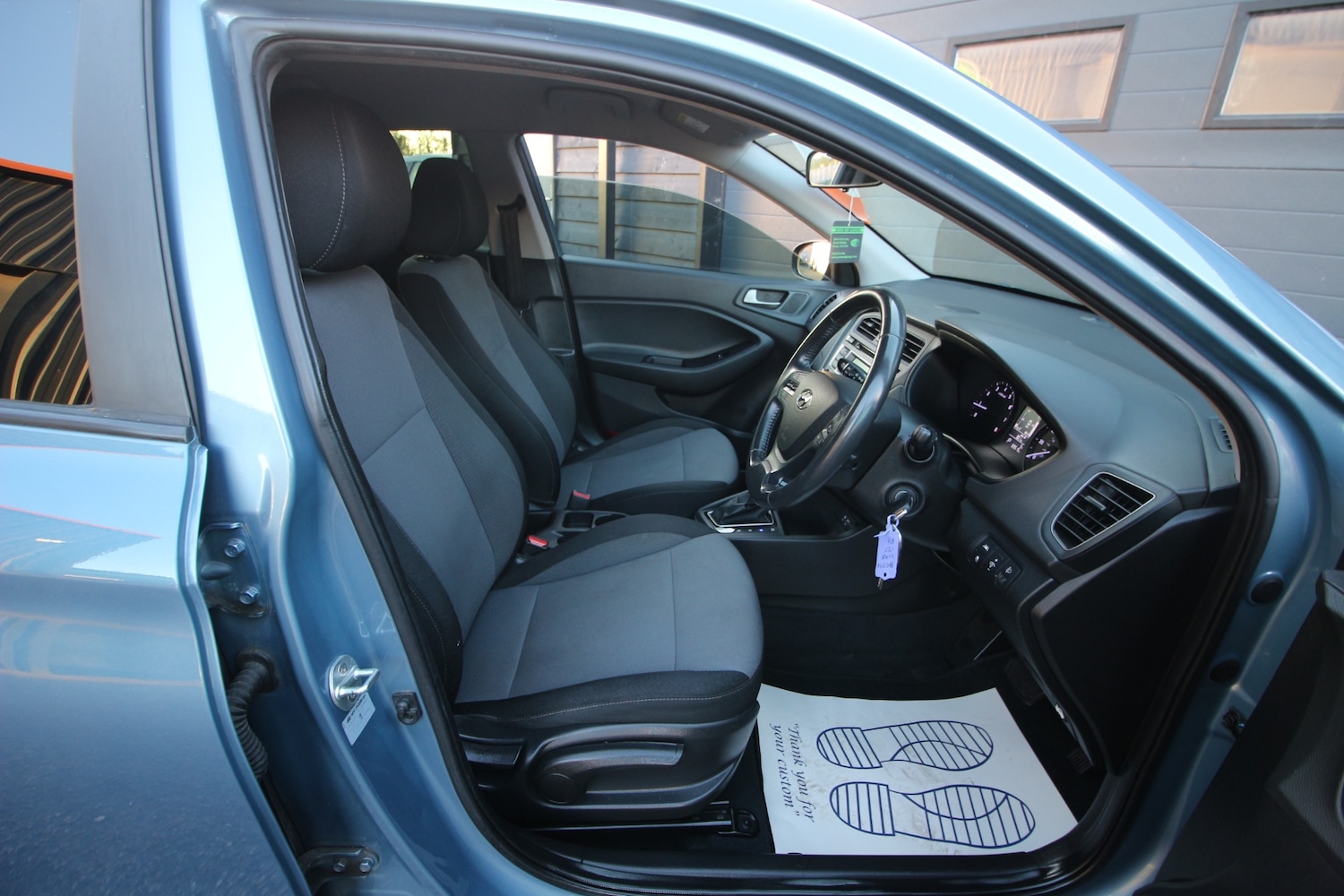 Used Hyundai i20 2017 for sale - 76738400: Photo 13