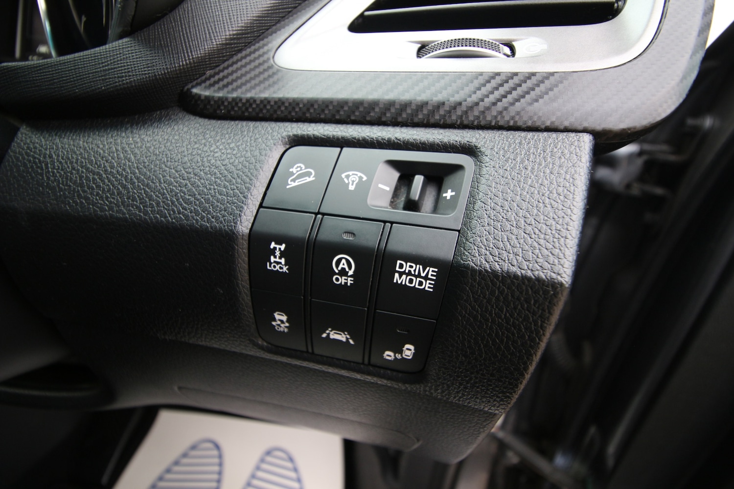 Used Hyundai Santa Fe 2017 for sale - 76300578: Photo 11