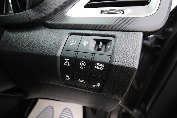 Used Hyundai Santa Fe 2017 for sale - 76300578: Photo 11