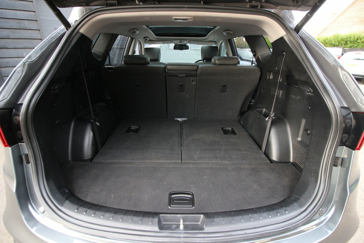 Used Hyundai Santa Fe 2017 for sale - 76300578: Photo 20