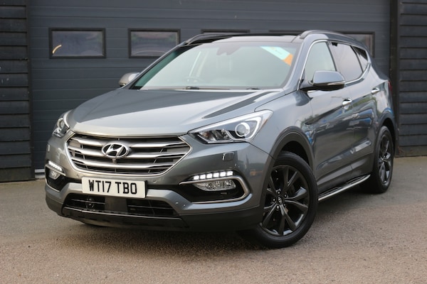Used Hyundai Santa Fe 2017 for sale - 76300578: Photo 3