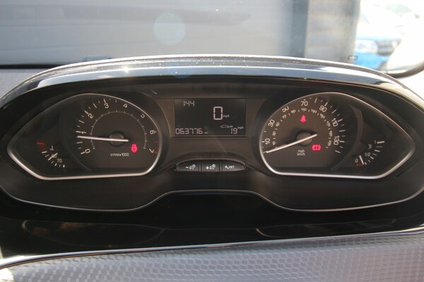 Used Peugeot 208 2016 for sale - 75545470: Photo 10
