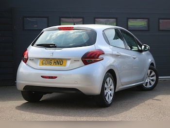 Used Peugeot 208 2016 for sale - 75545470: Photo