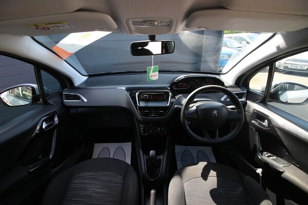 Used Peugeot 208 2016 for sale - 75545470: Photo 5
