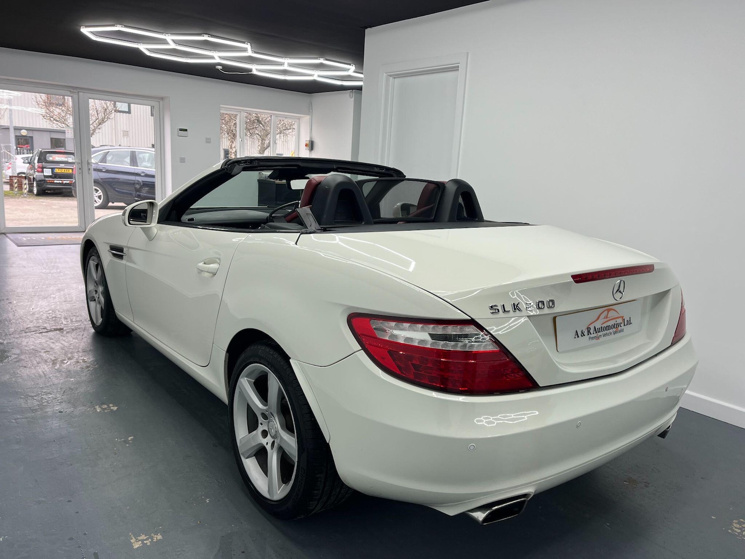 Used Mercedes-Benz SLK 2011 for sale - 77331961: Photo 13