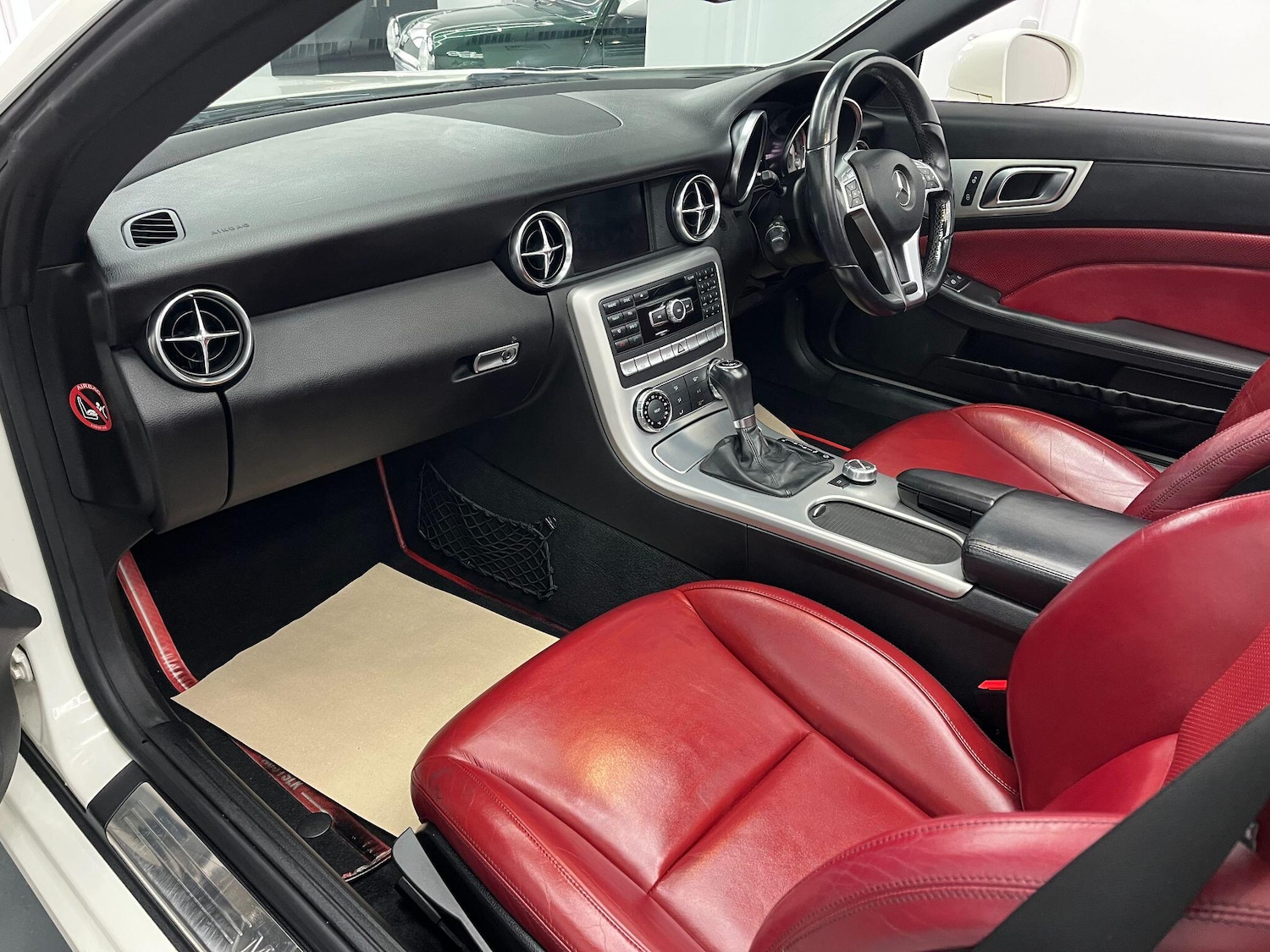 Used Mercedes-Benz SLK 2011 for sale - 77331961: Photo 23