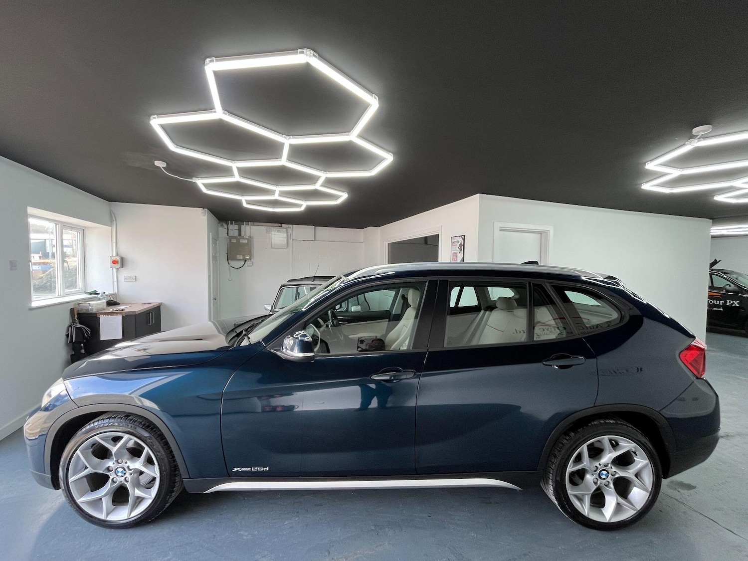 Used BMW X1 2013 for sale - 77658307: Photo 11