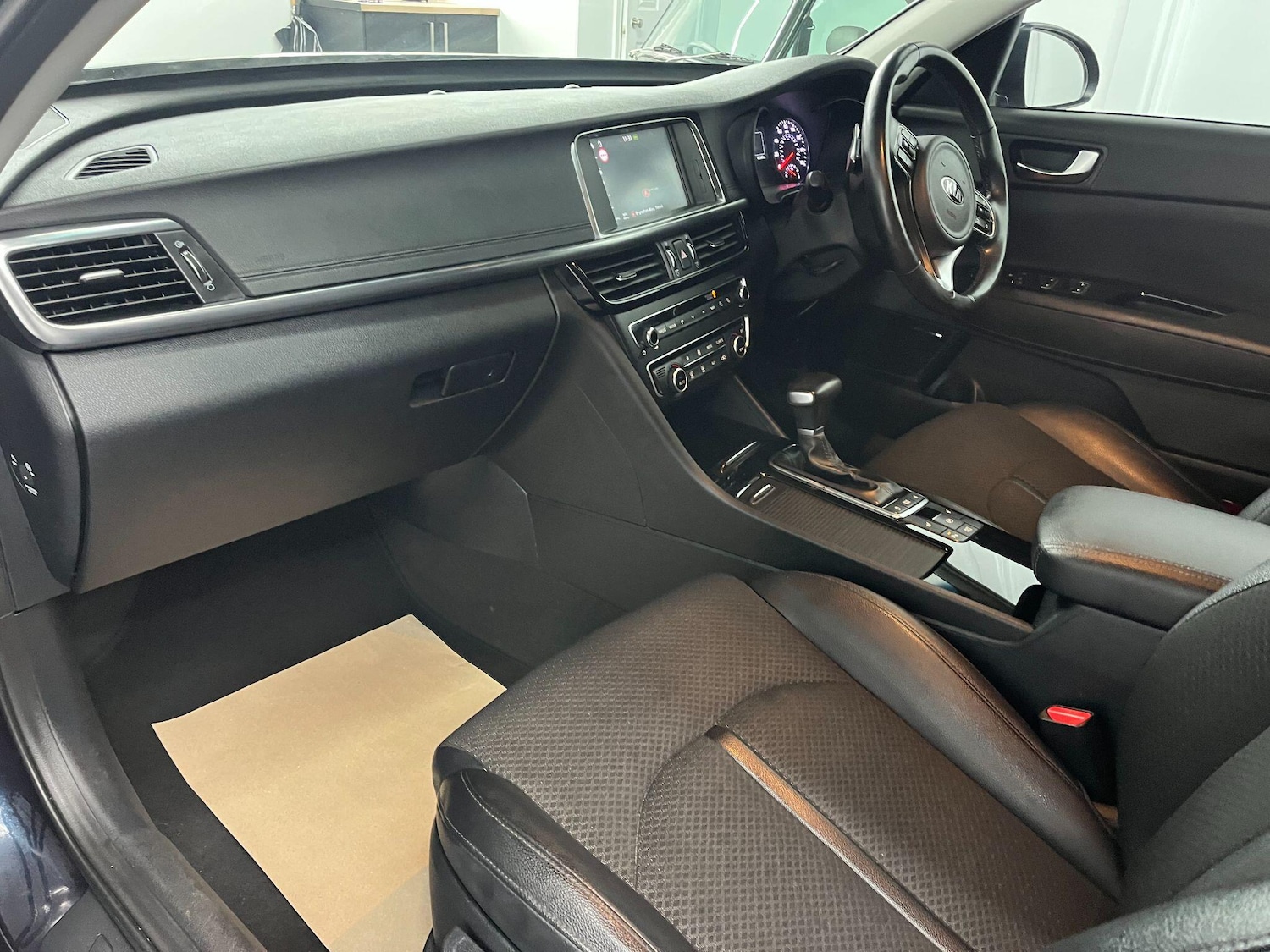 Used Kia Optima 2017 for sale - 77495831: Photo 16