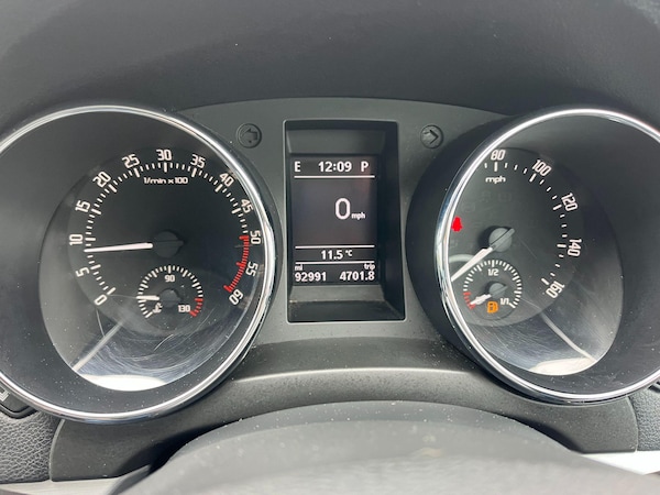 Used Skoda Yeti 2015 for sale - 76282759: Photo 20